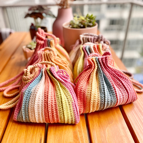 bags. by clarise: Bliss & BlissFULL Crochet Folds Tote